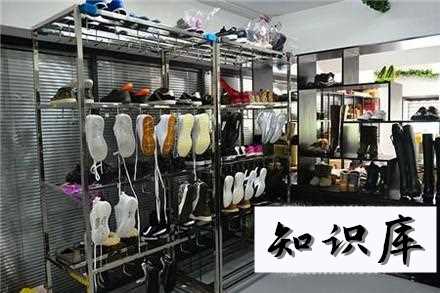 干洗店洗鞋子怎么处理 洗鞋店干洗是怎么清洗的