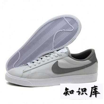 教你NIKE板鞋变黄怎么办 nike鞋边发黄怎么办